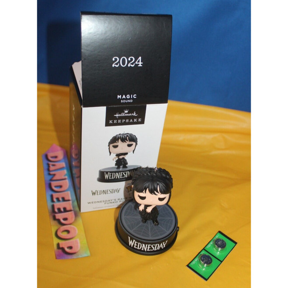 The Addams Family Wednesday Rave N Dance Pop Hallmark Musical Magic Ornament 24 - Picture 2 of 4